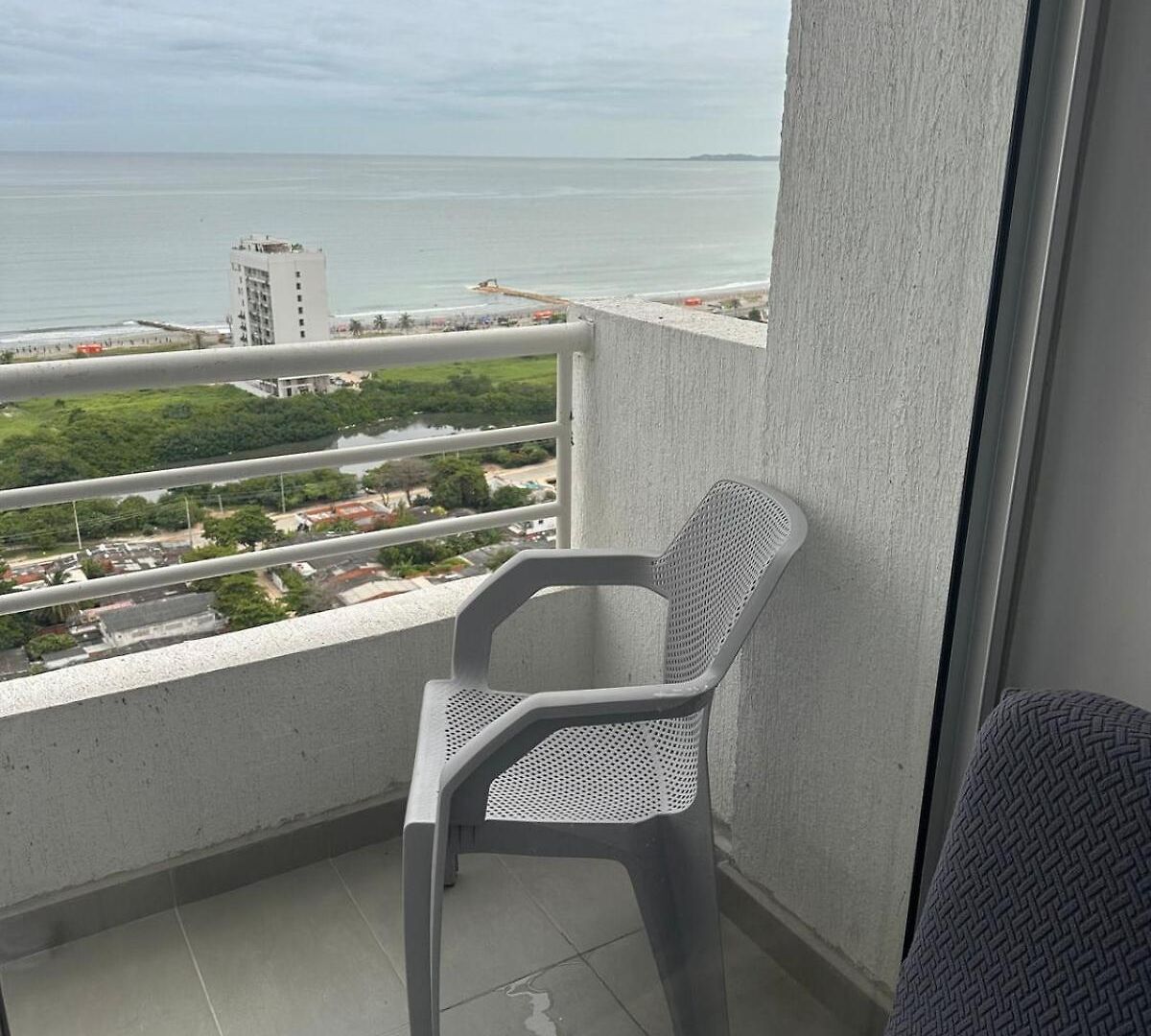 Apartment Close To The And Airport