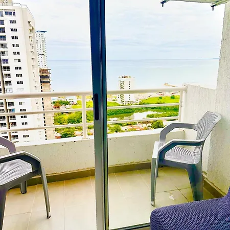 Apartment Close To The And Airport Cartagena