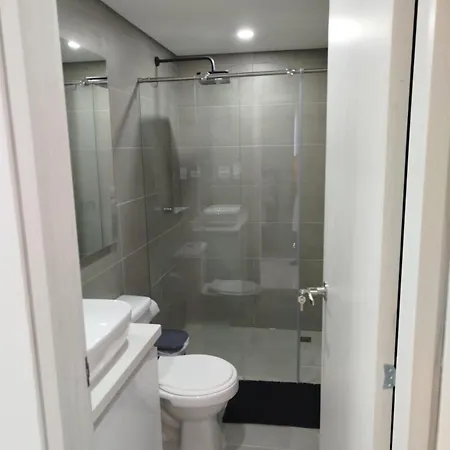 Apartment Close To The And Airport *